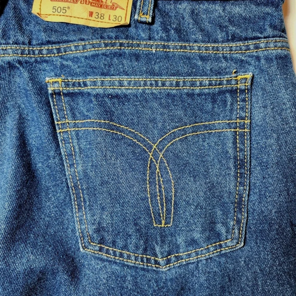 Levi's 505 Relaxed Fit Jeans Men's 38x30 Medium Wash Blue Denim